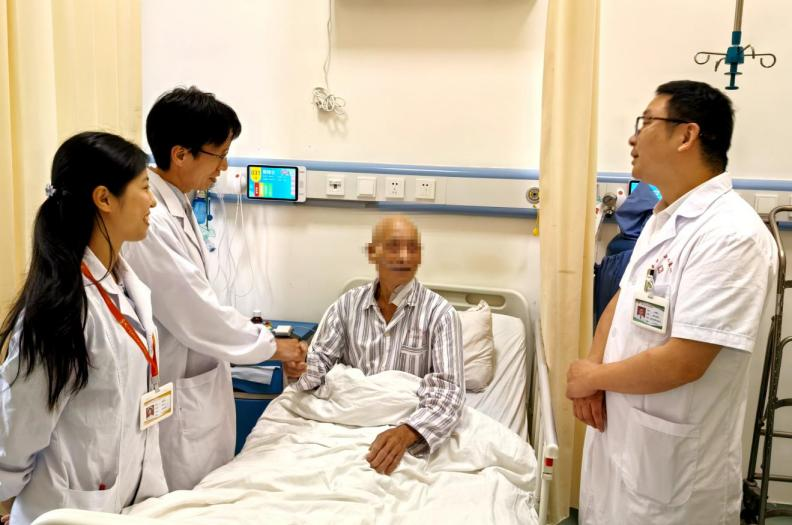 【国家区域医疗中心建设】七旬食管癌患者在“家门口”成功接受胸腔镜下三切口食管癌根治术